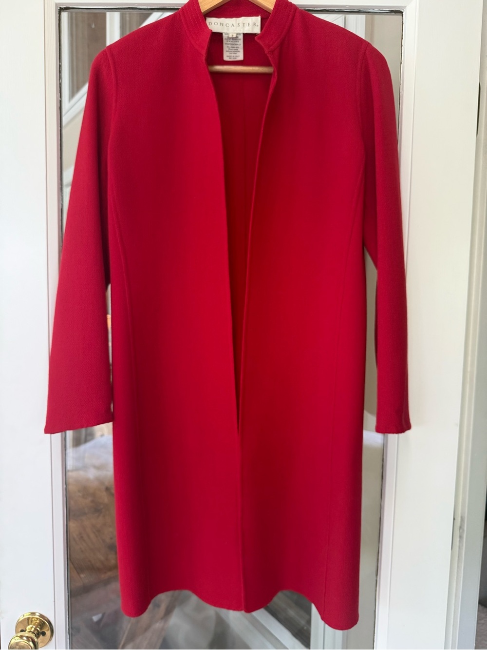 VINTAGE EUC VIBRANT Red Doncaster Vibrant Open-Front Coat/Duster. Timeless piece